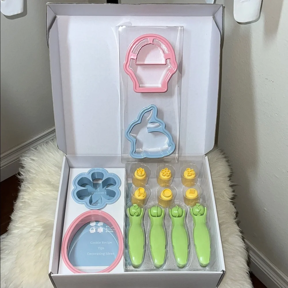 Williams Sonoma Pastel Easter Cookie Cutters